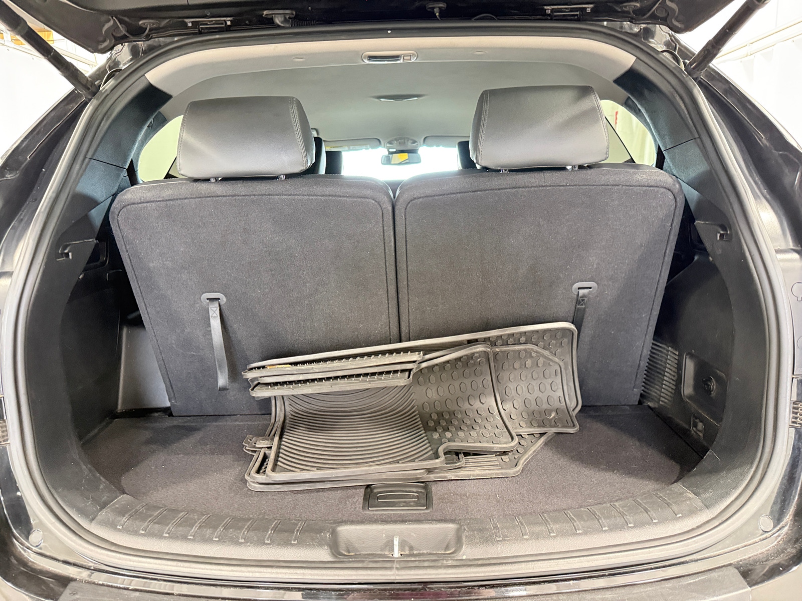 Thumbnail: 2019 Hyundai Santa Fe - 6