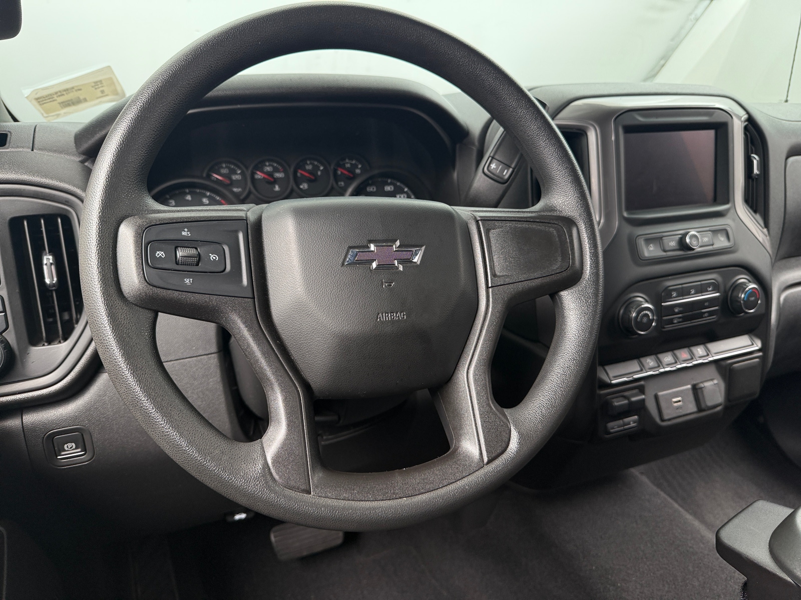 Thumbnail: 2020 Chevrolet Silverado 1500 - 5