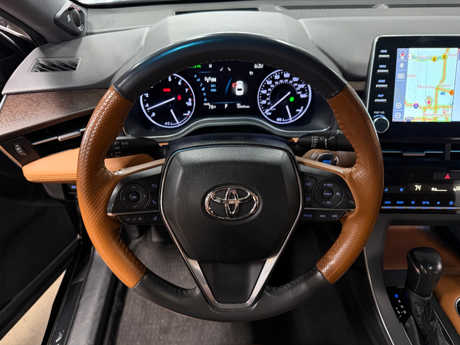 Thumbnail: 2020 Toyota Avalon - 4