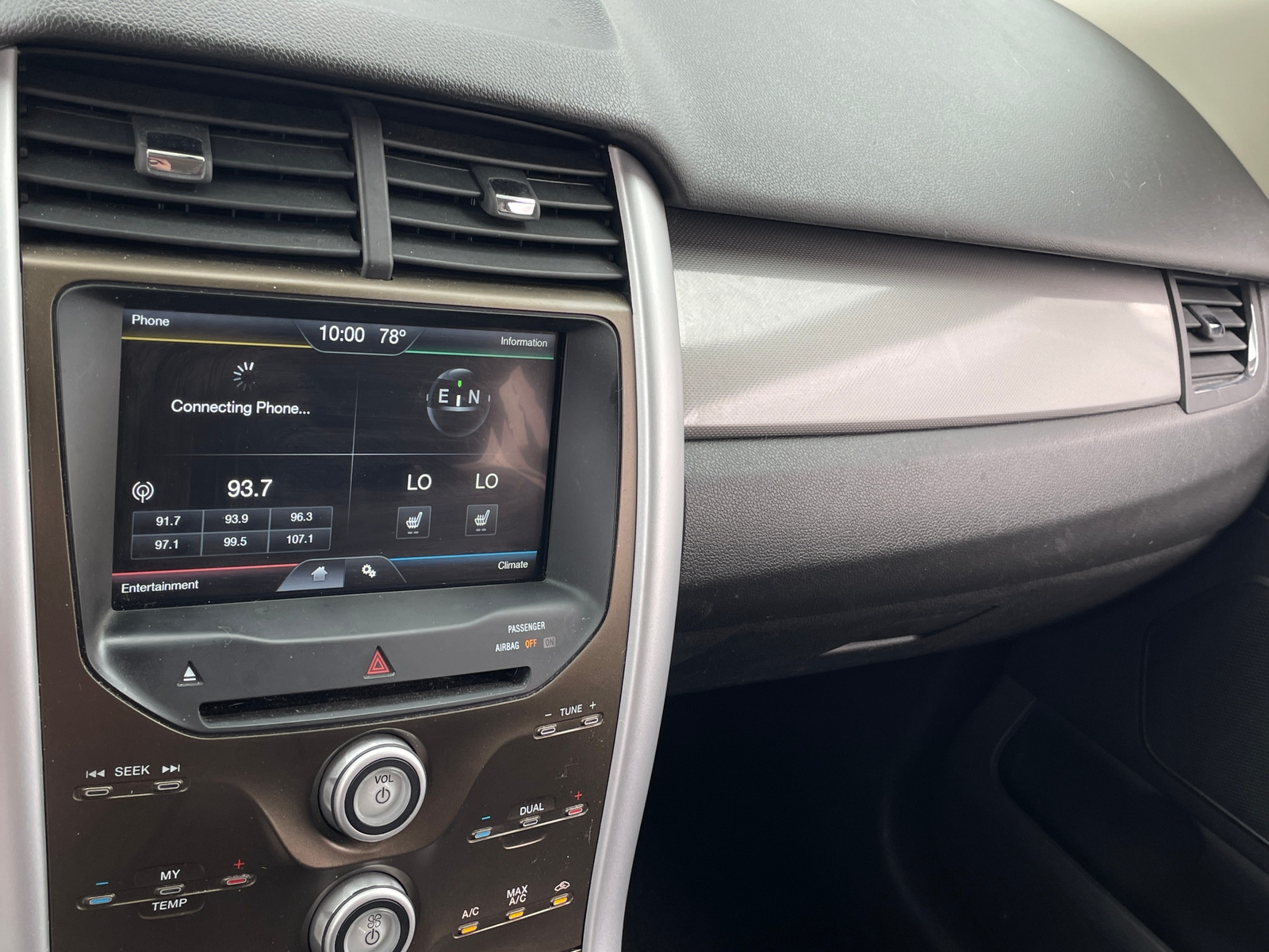 Thumbnail: 2011 Ford Edge - 4