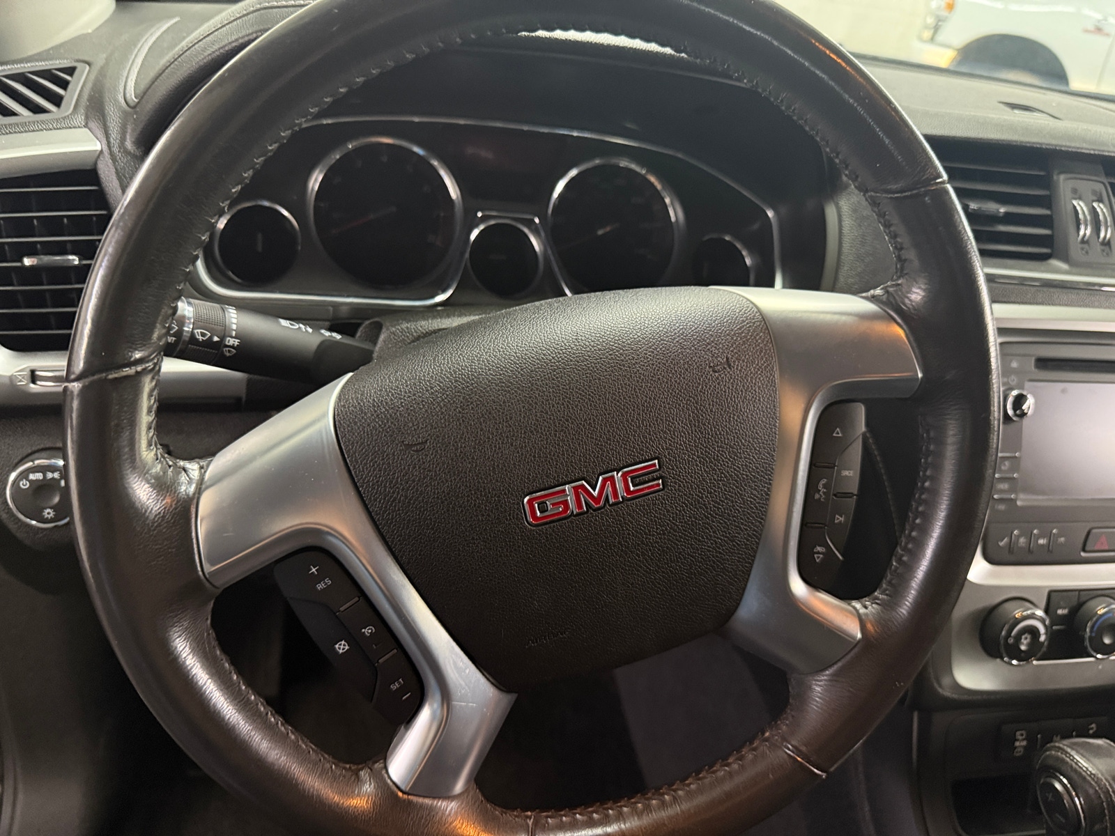 Thumbnail: 2015 GMC Acadia - 5