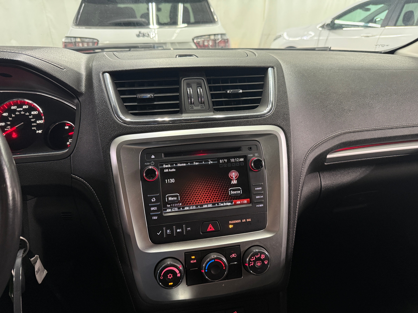 Thumbnail: 2015 GMC Acadia - 4