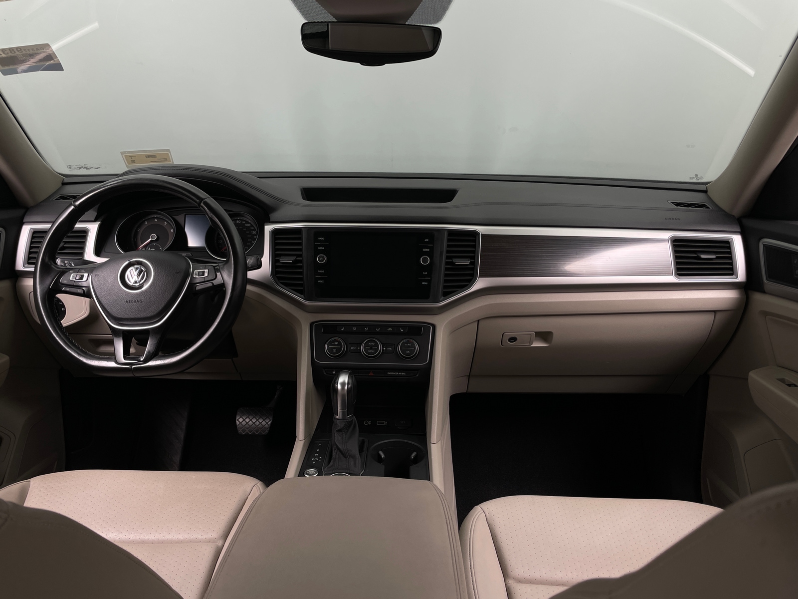 Thumbnail: 2018 Volkswagen Atlas - 2
