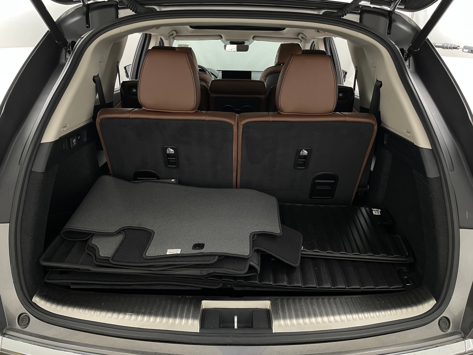 Thumbnail: 2023 Acura MDX - 6