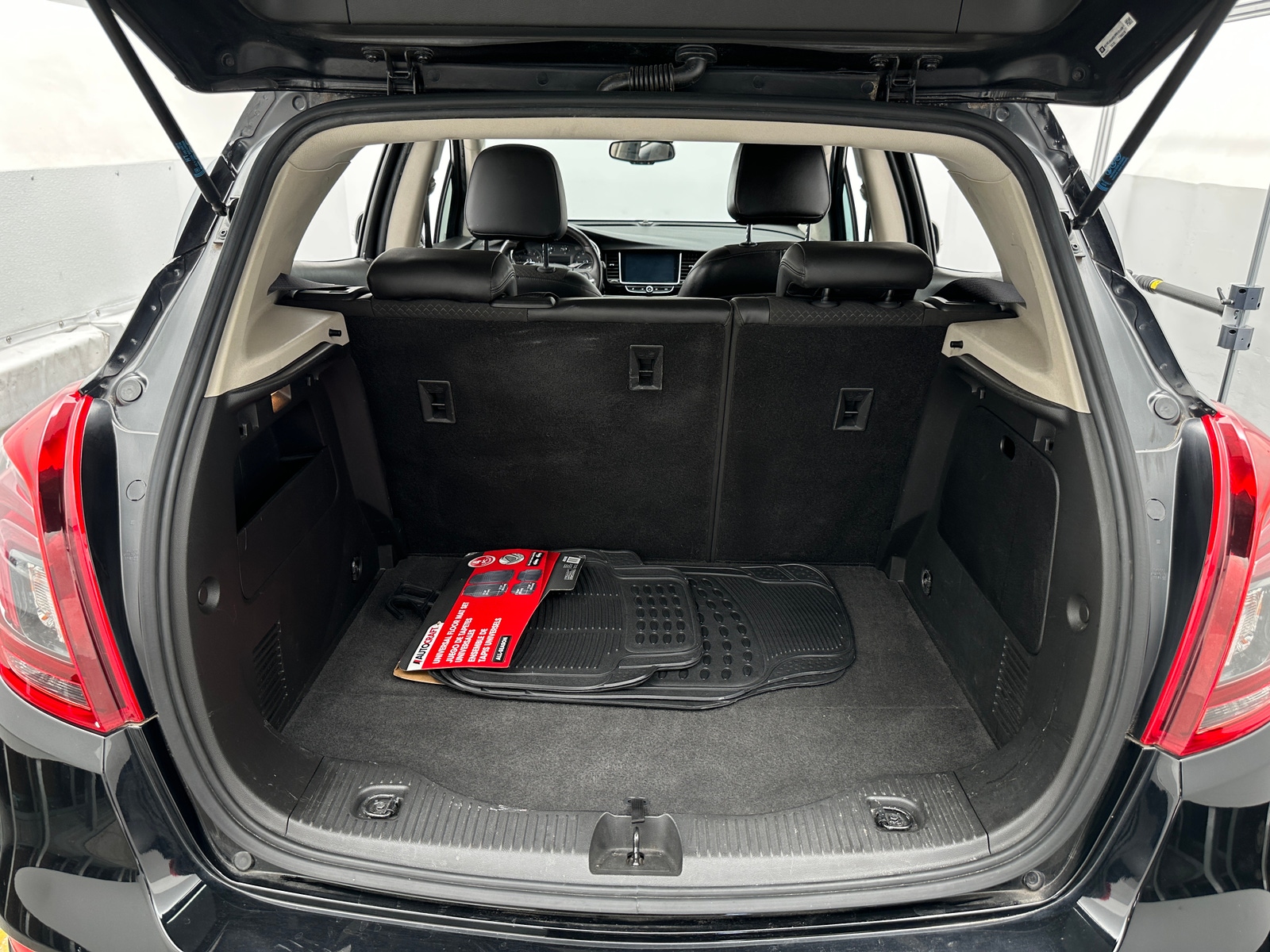 Thumbnail: 2018 Buick Encore - 6