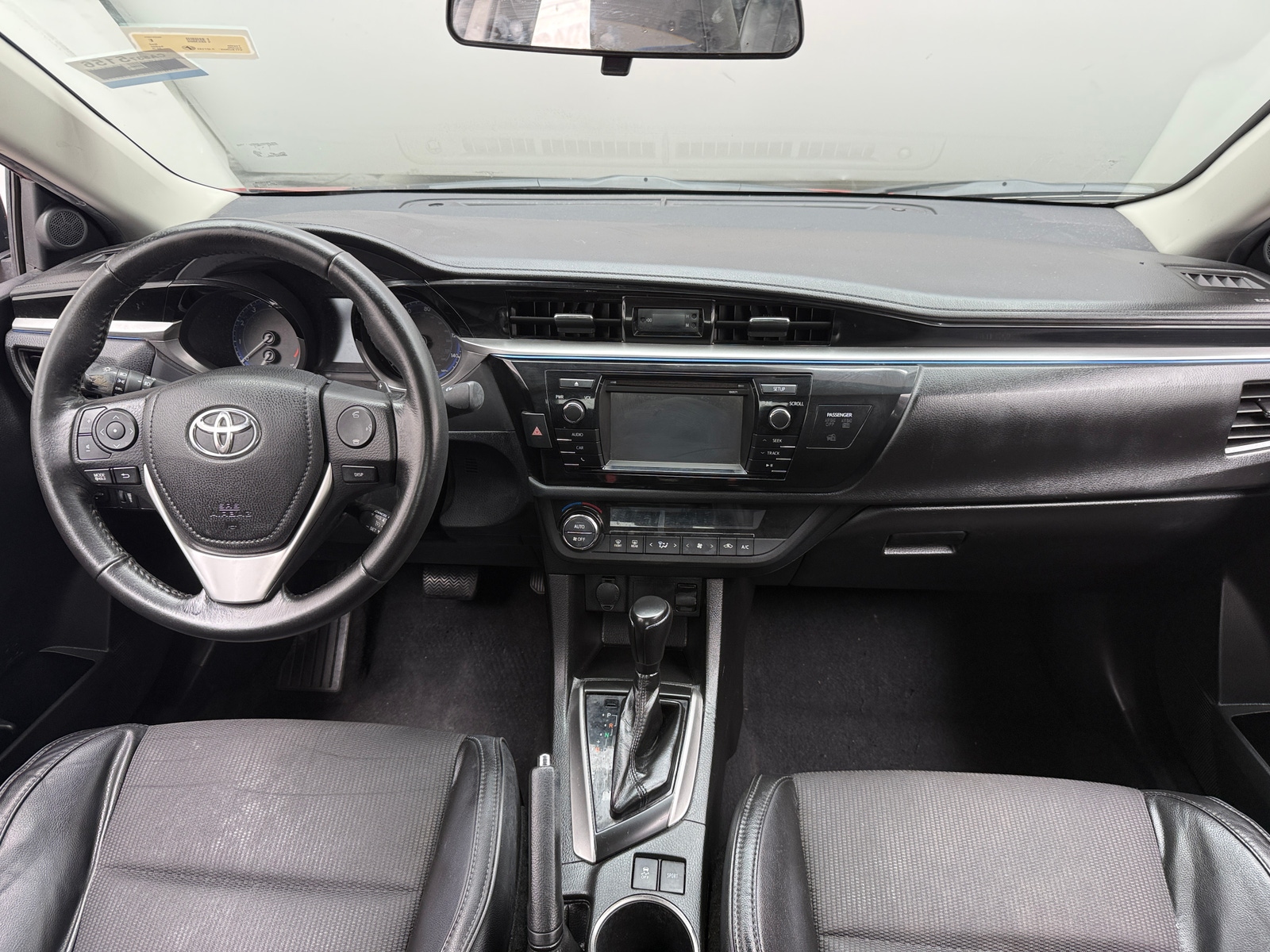 Thumbnail: 2016 Toyota Corolla - 3