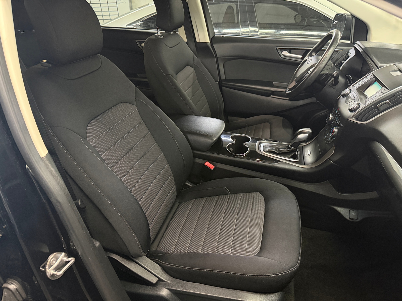 Thumbnail: 2017 Ford Edge - 2