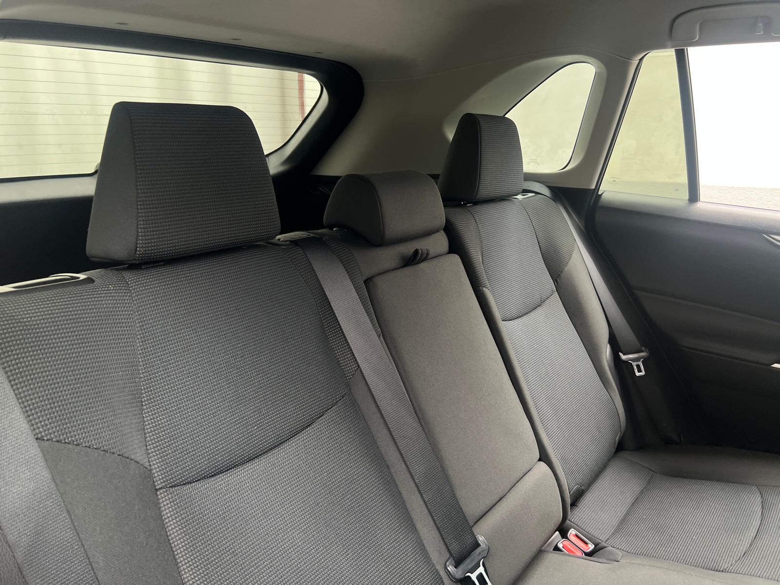 Thumbnail: 2021 Toyota RAV4 - 6