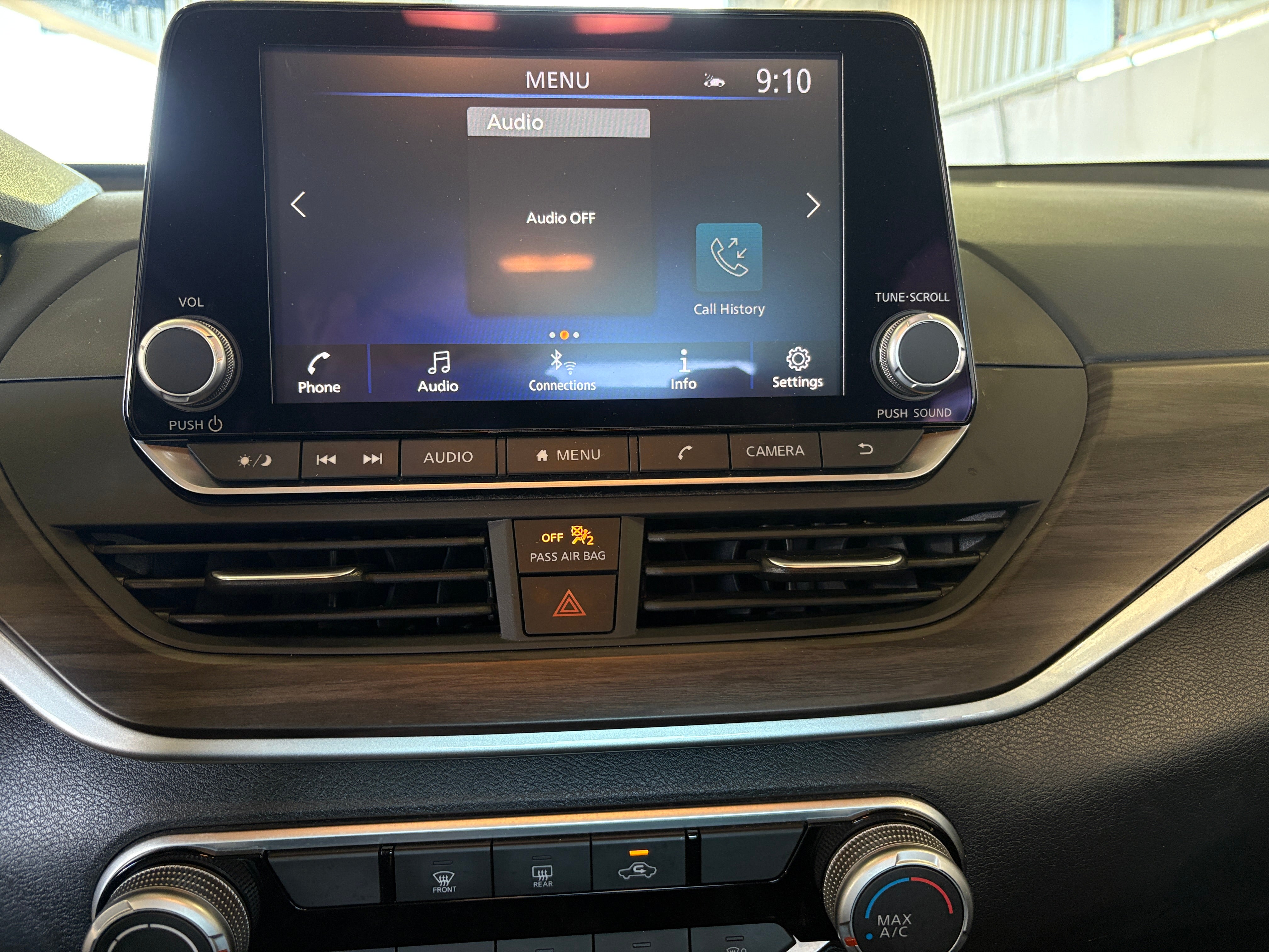 2025 Nissan Altima SV - Photo 12