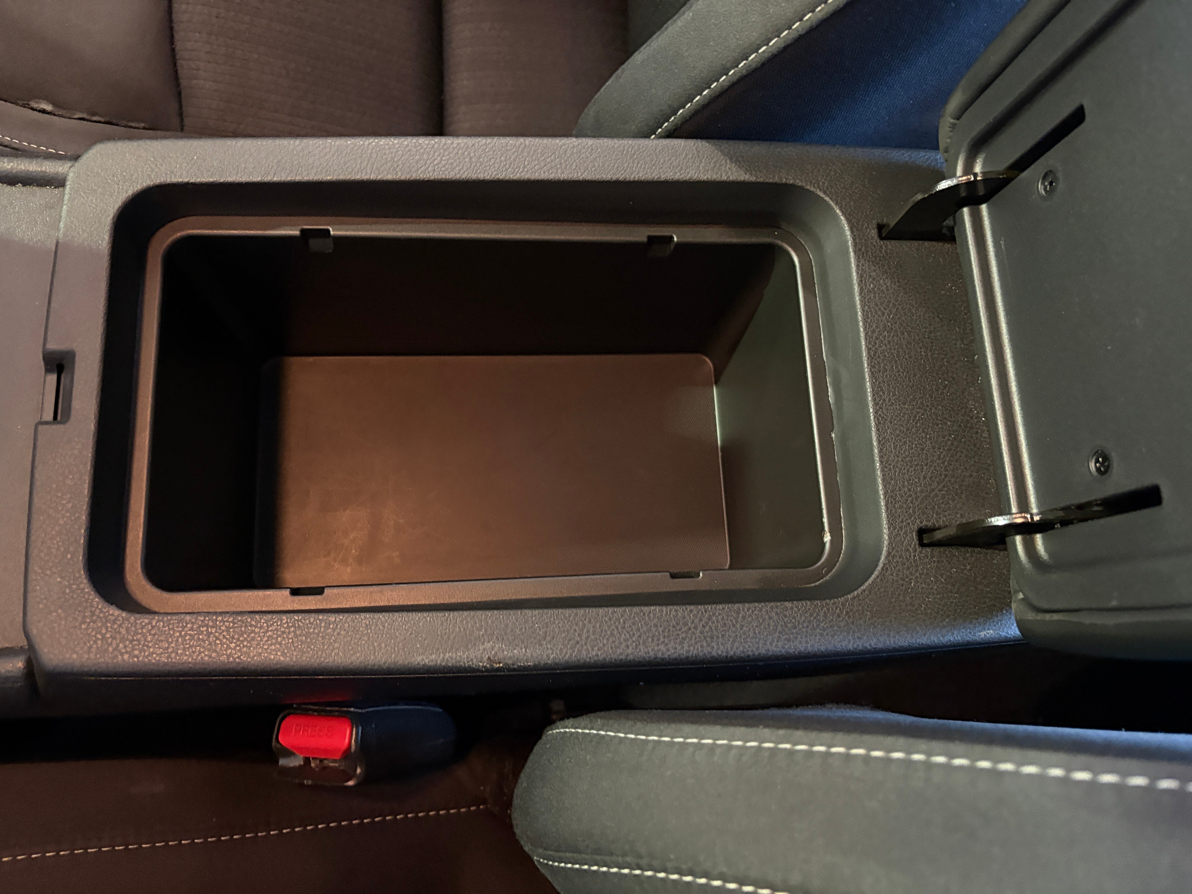 2025 Nissan Altima SV - Photo 14