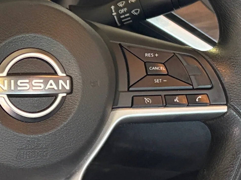 2025 Nissan Altima SV - Photo 15