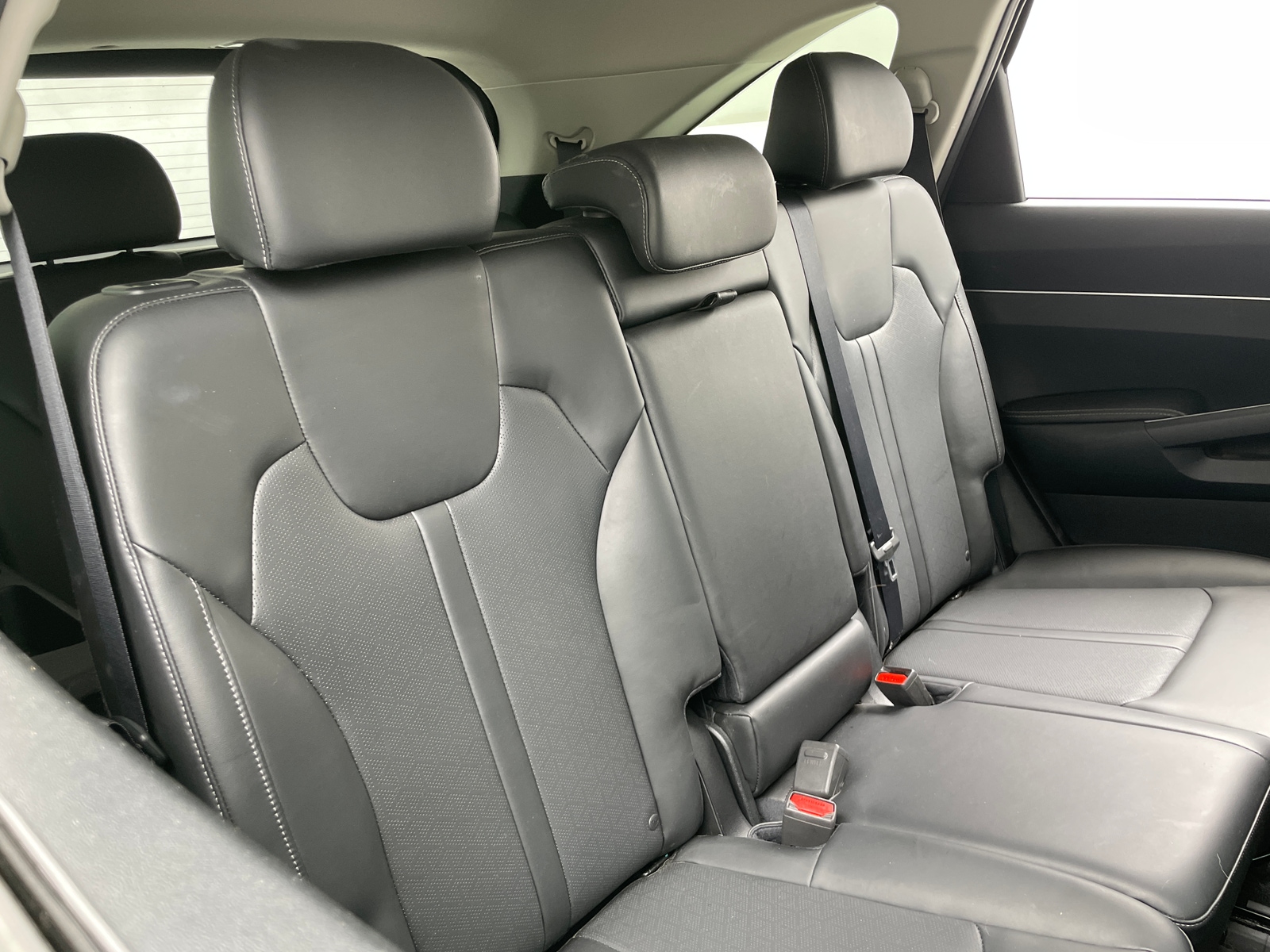 Thumbnail: 2023 Kia Sorento - 5