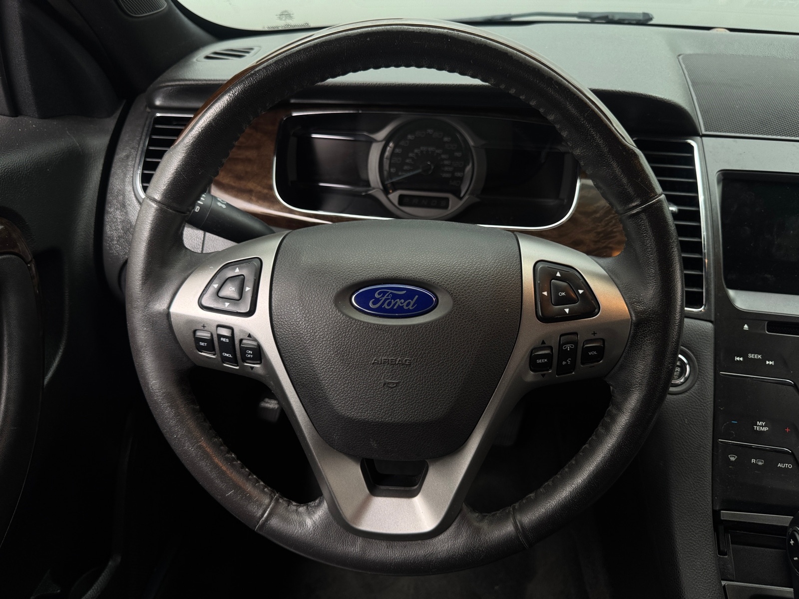 Thumbnail: 2016 Ford Taurus - 4