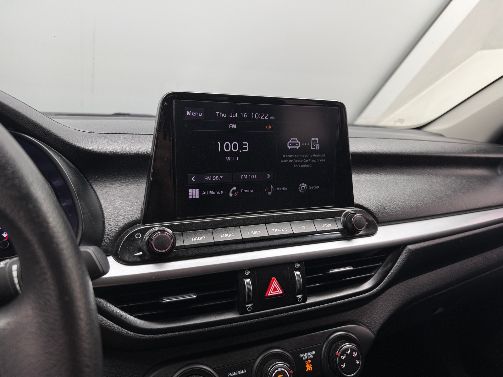 Thumbnail: 2024 Kia Forte - 4
