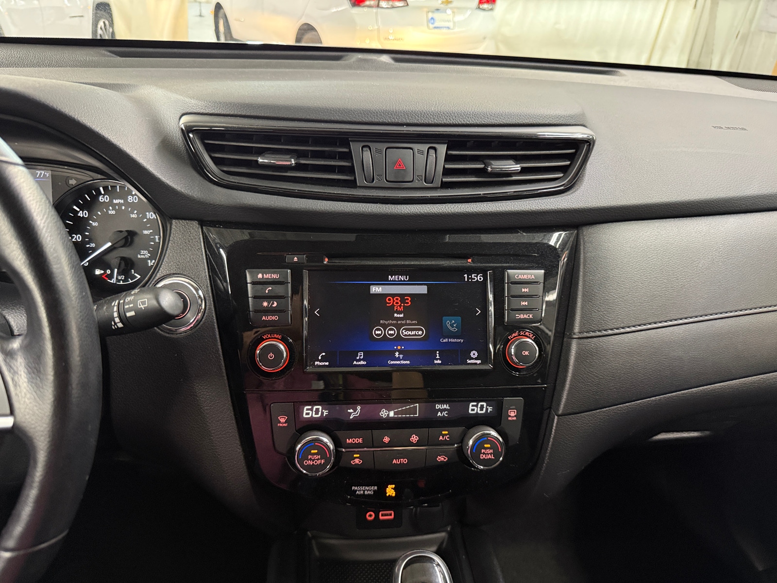 Thumbnail: 2020 Nissan Rogue - 4