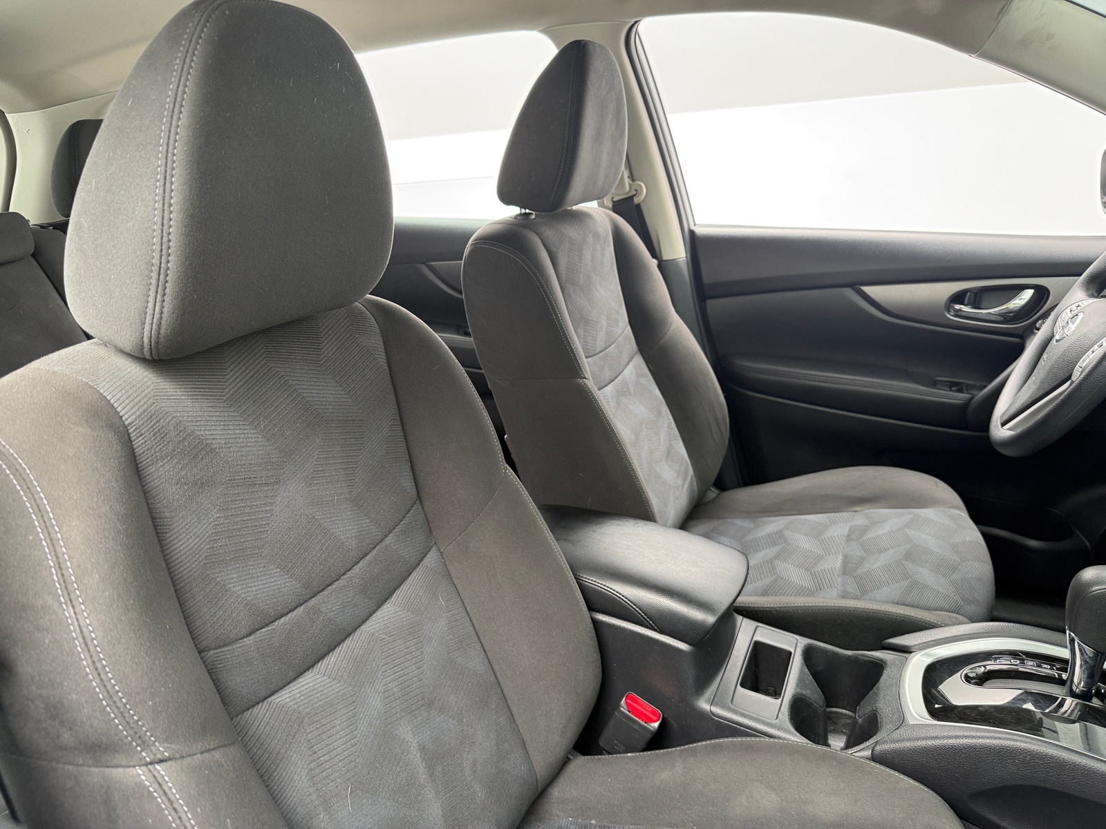Thumbnail: 2015 Nissan Rogue - 2