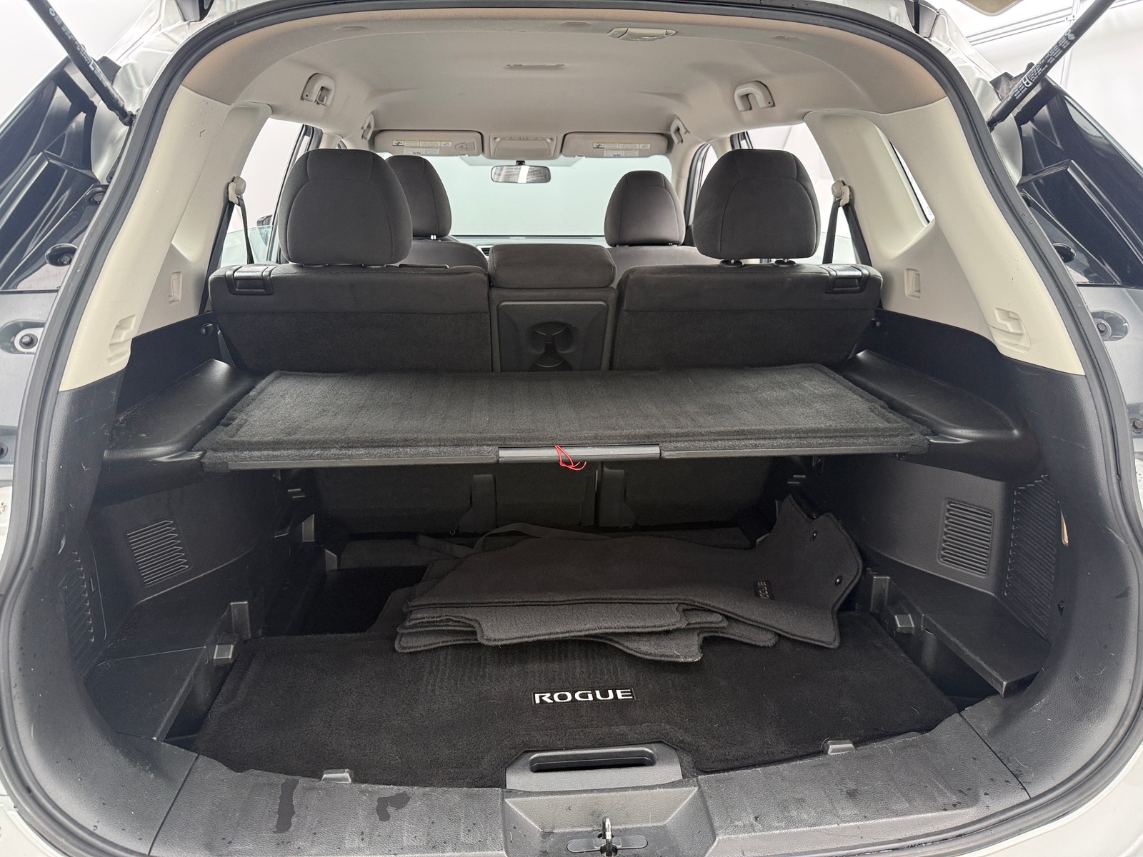 Thumbnail: 2015 Nissan Rogue - 7