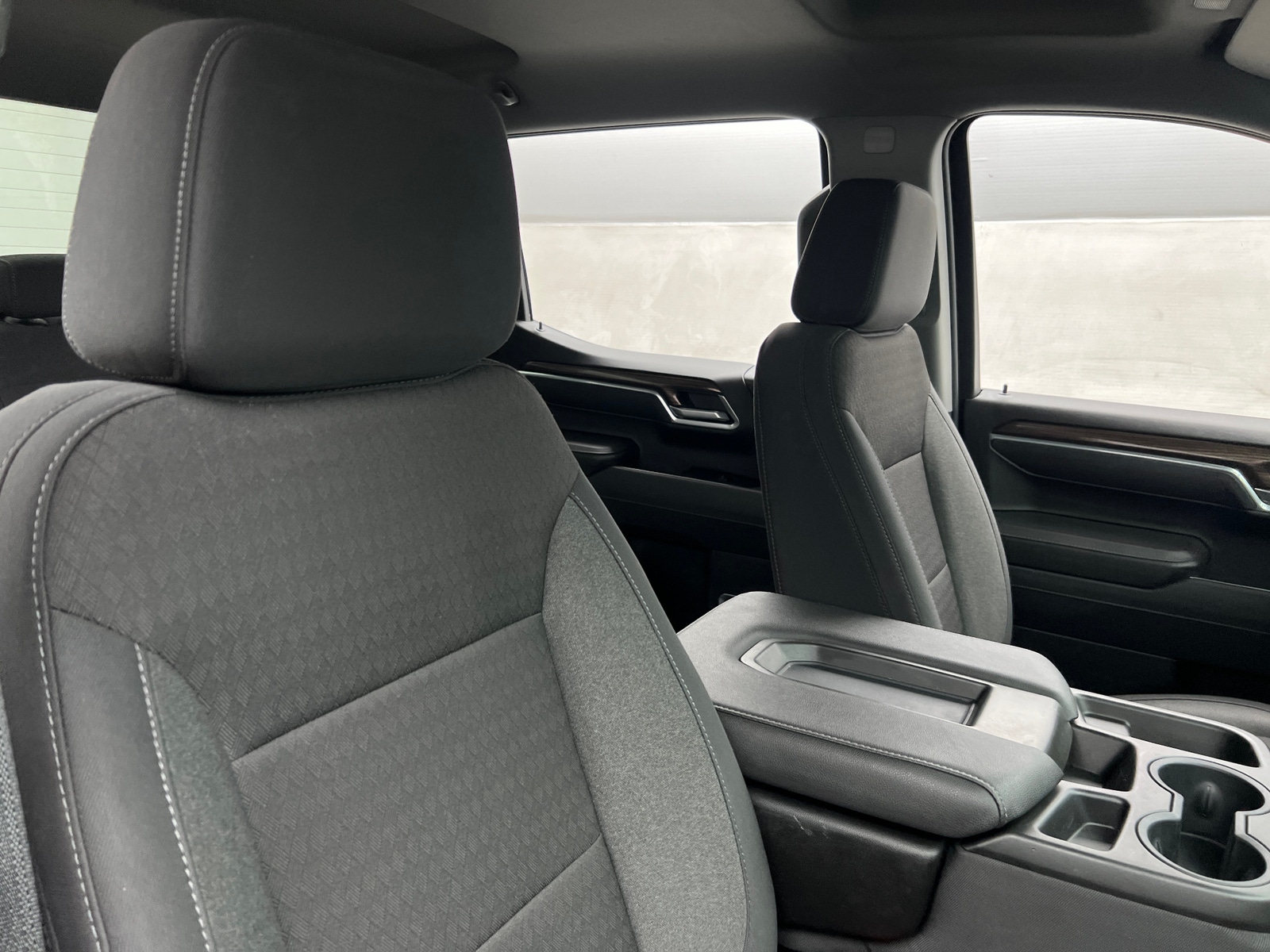 Thumbnail: 2026 Chevrolet Silverado 1500 - 2