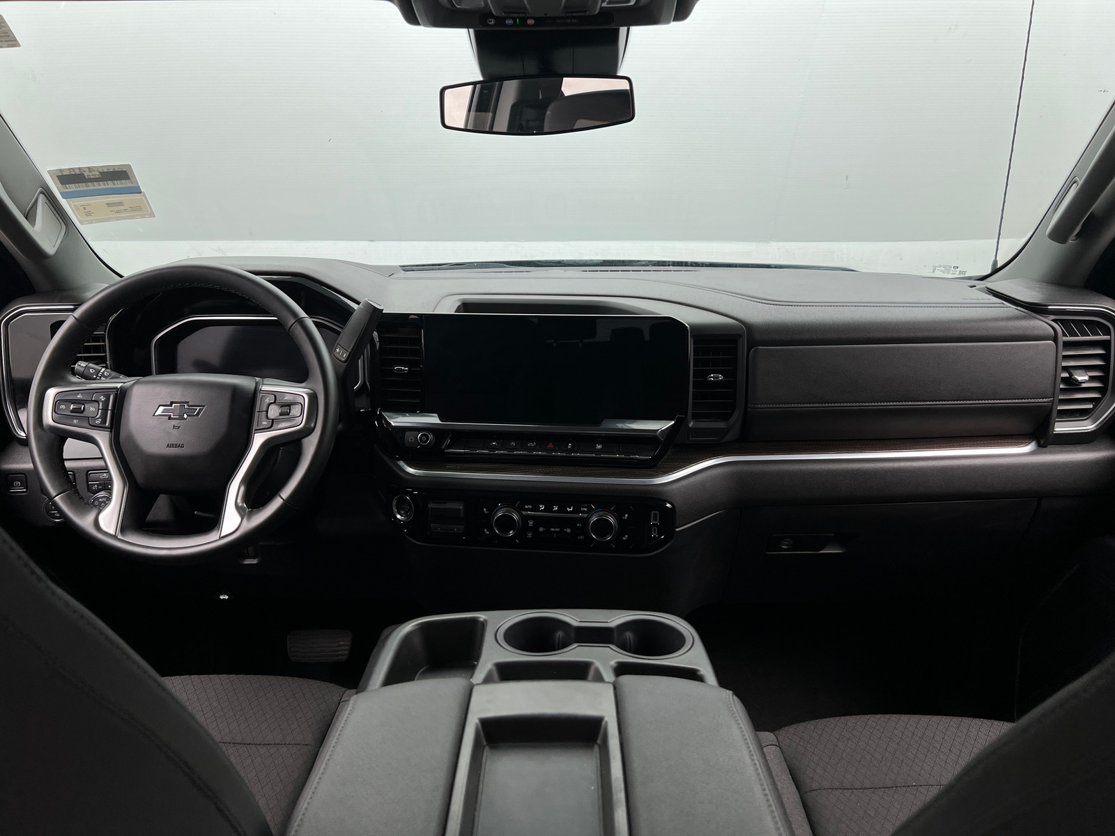 Thumbnail: 2026 Chevrolet Silverado 1500 - 3