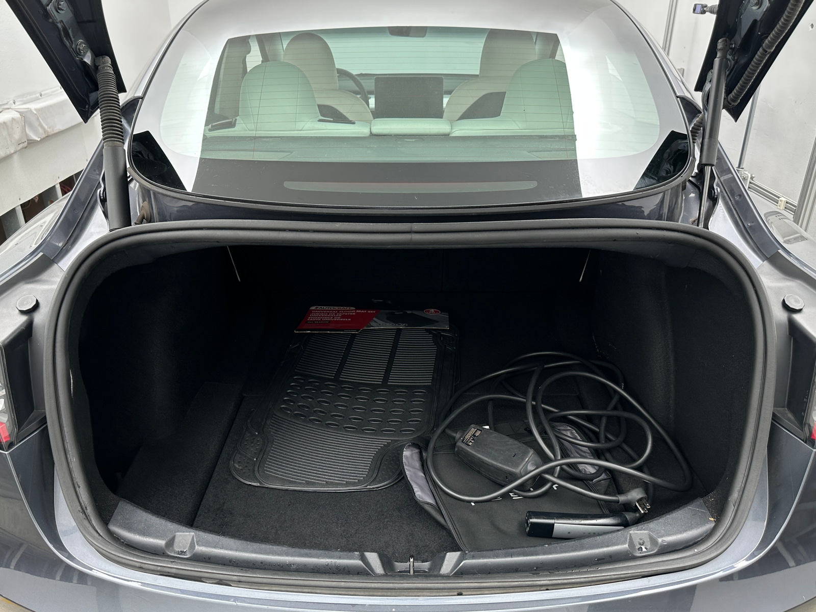 Thumbnail: 2023 Tesla Model 3 - 6