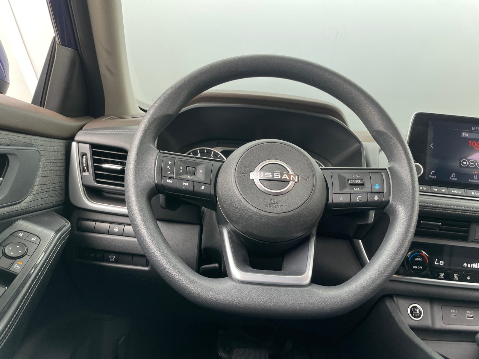 Thumbnail: 2023 Nissan Rogue - 5