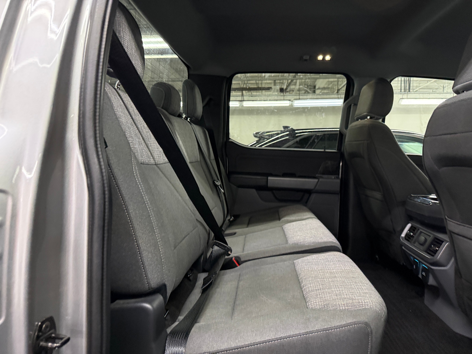 Thumbnail: 2021 Ford Econoline - 6