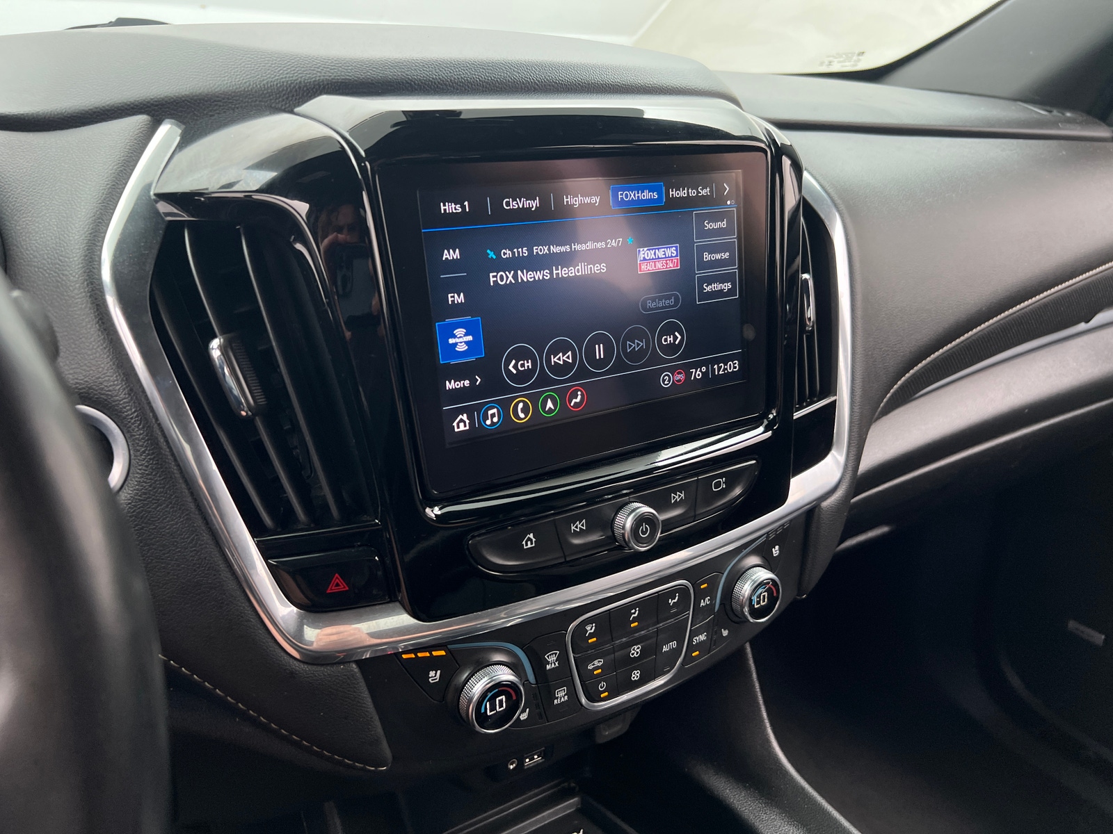 Thumbnail: 2023 Chevrolet Traverse - 3