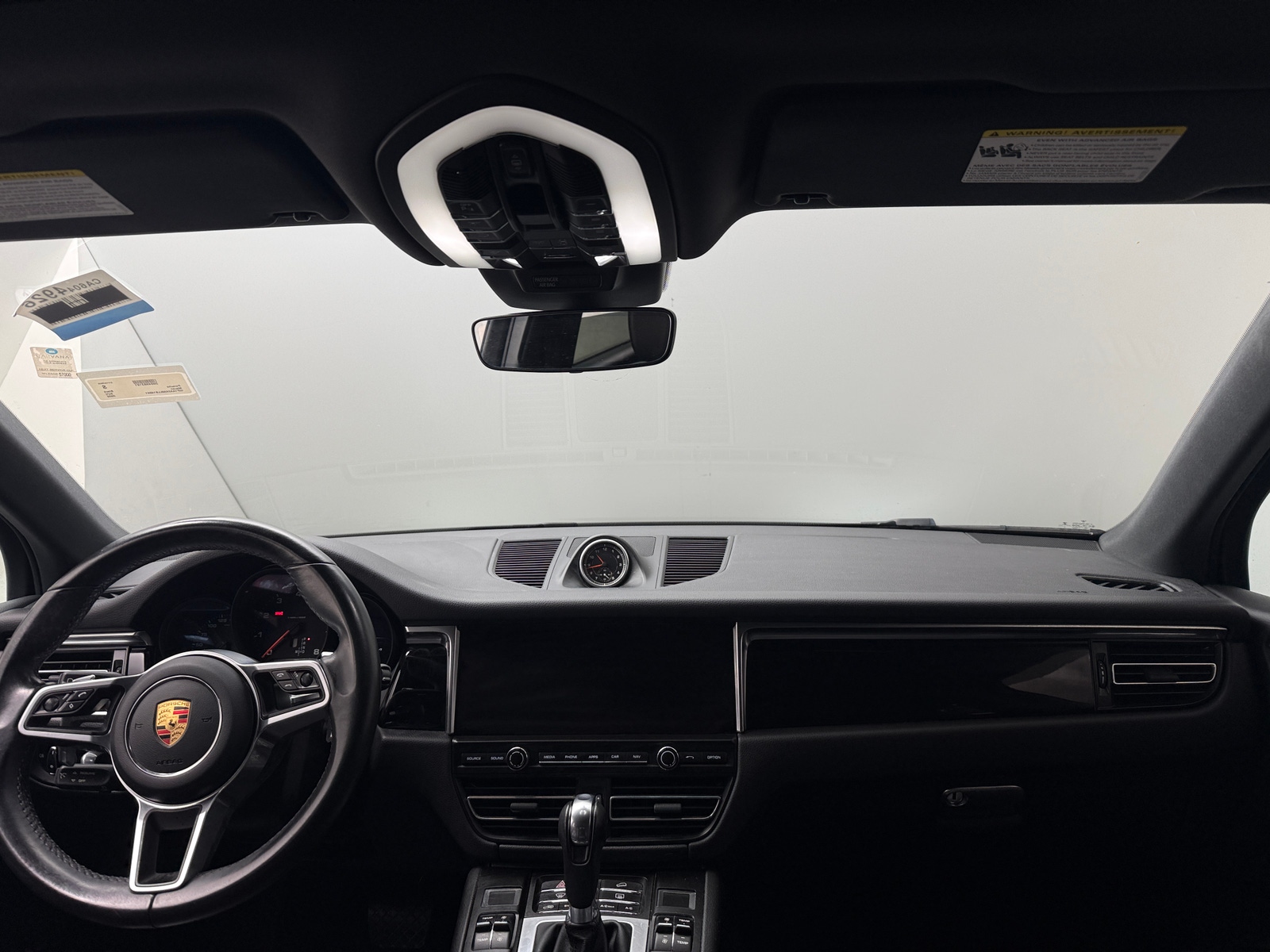 Thumbnail: 2020 Porsche Macan - 2