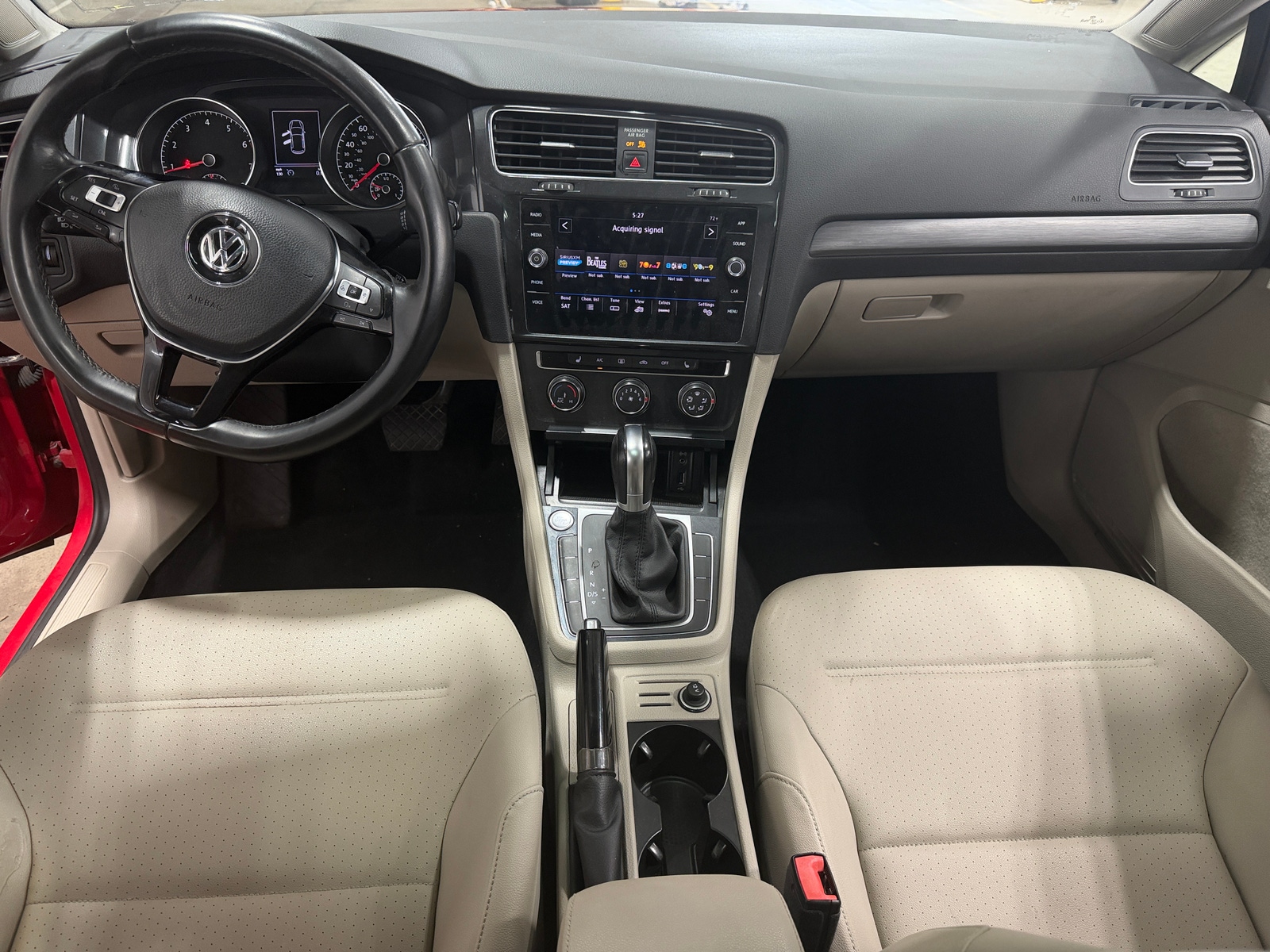 Thumbnail: 2018 Volkswagen Golf - 3