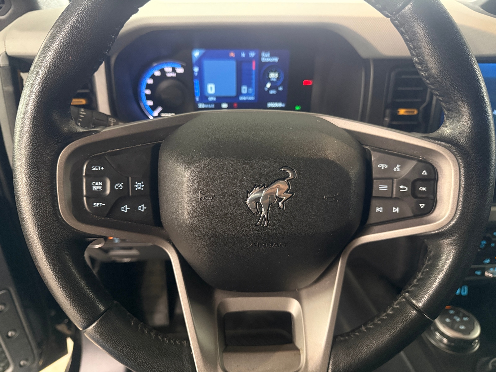 Thumbnail: 2022 Ford Bronco - 5