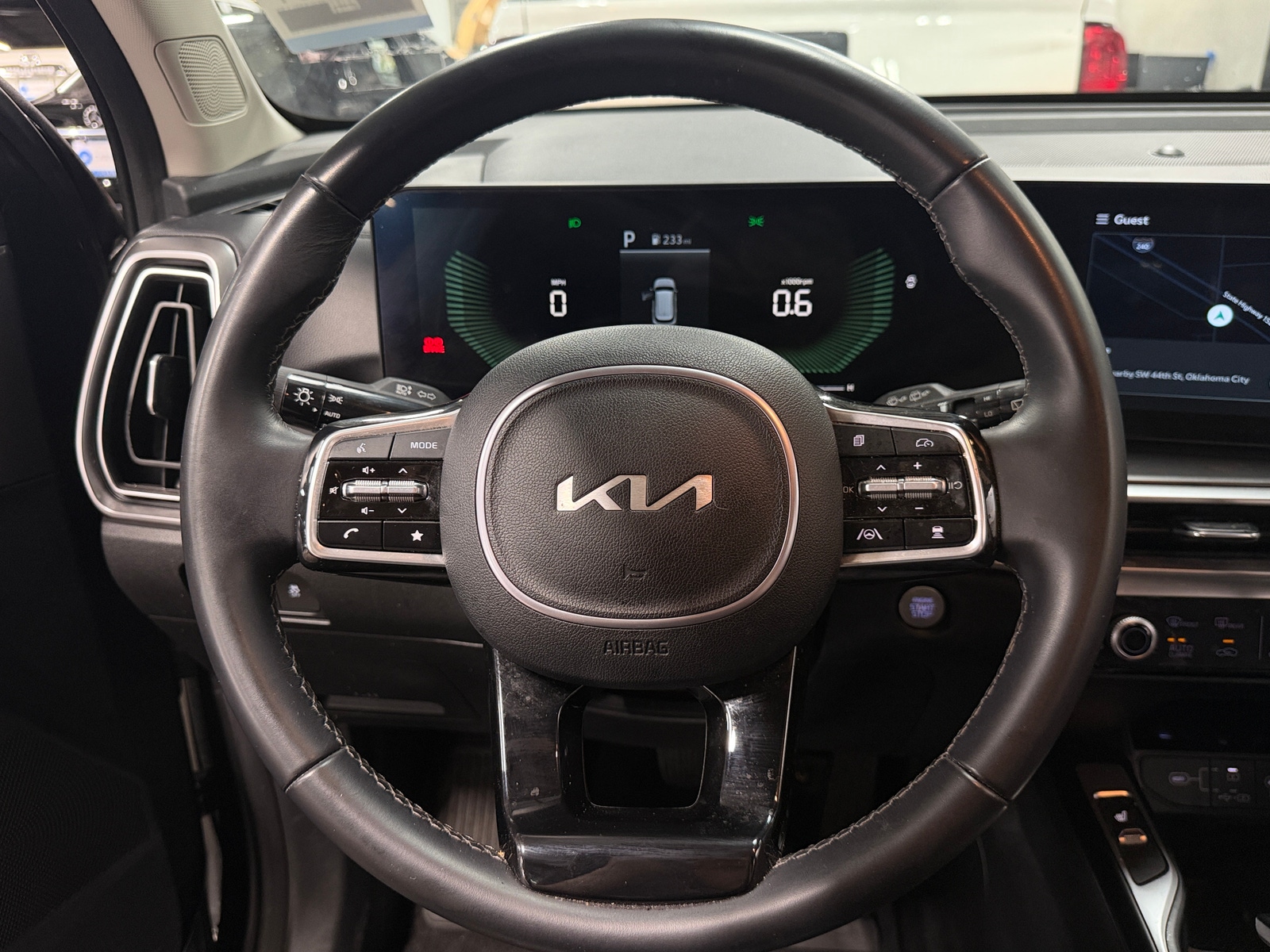 Thumbnail: 2024 Kia Sorento - 4