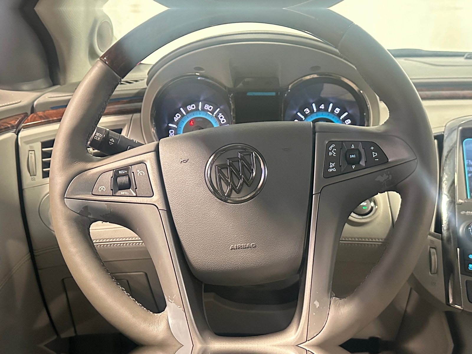 Thumbnail: 2010 Buick LaCrosse - 4
