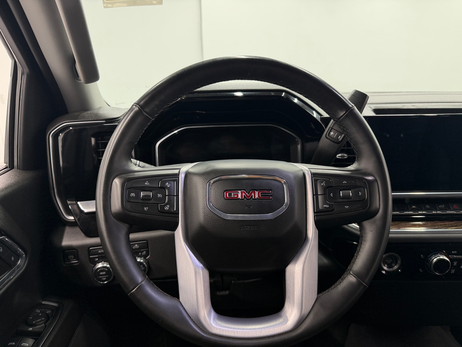 Thumbnail: 2023 GMC Sierra 1500 - 5