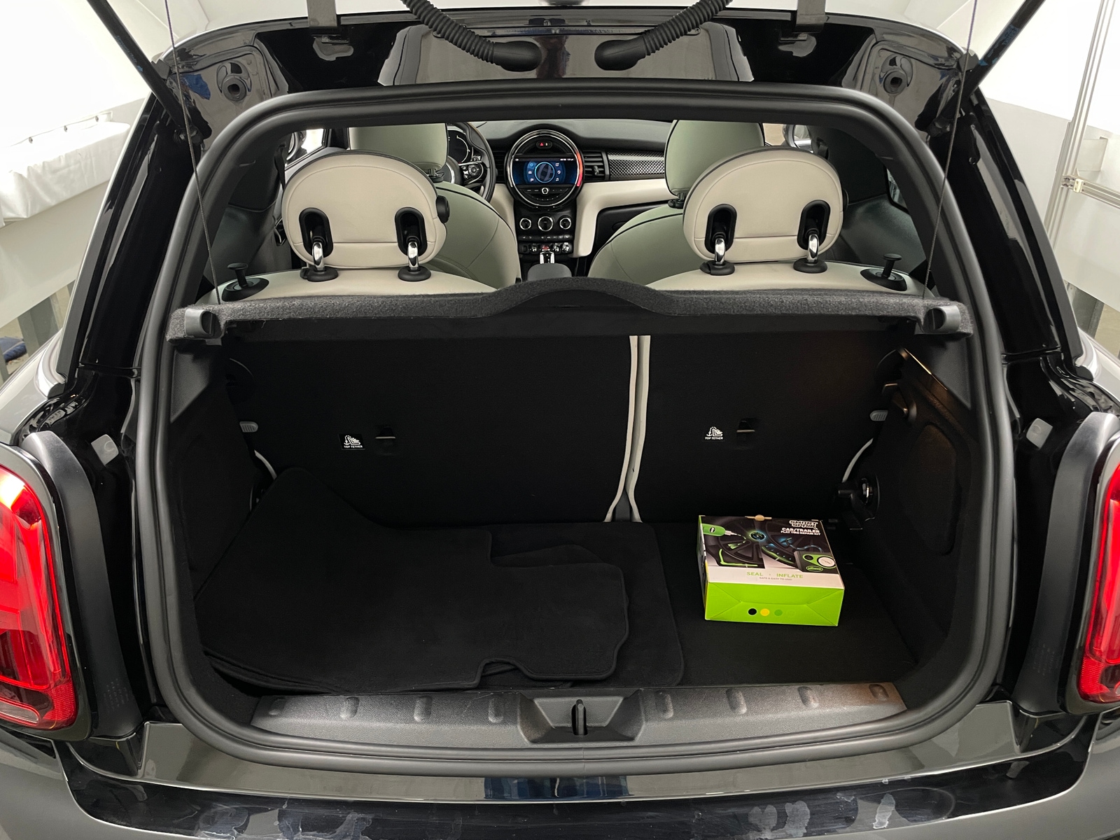 Thumbnail: 2021 MINI Cooper Hardtop - 6