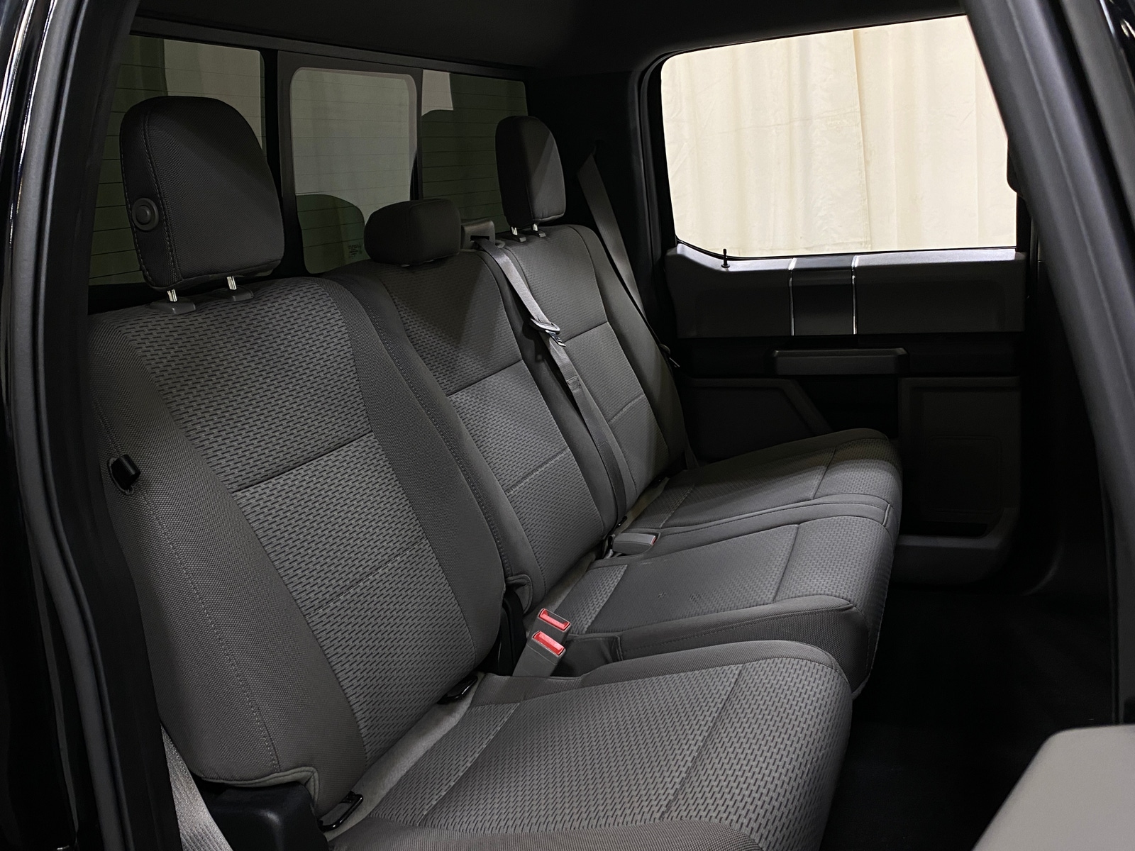 Thumbnail: 2018 Ford Econoline - 6