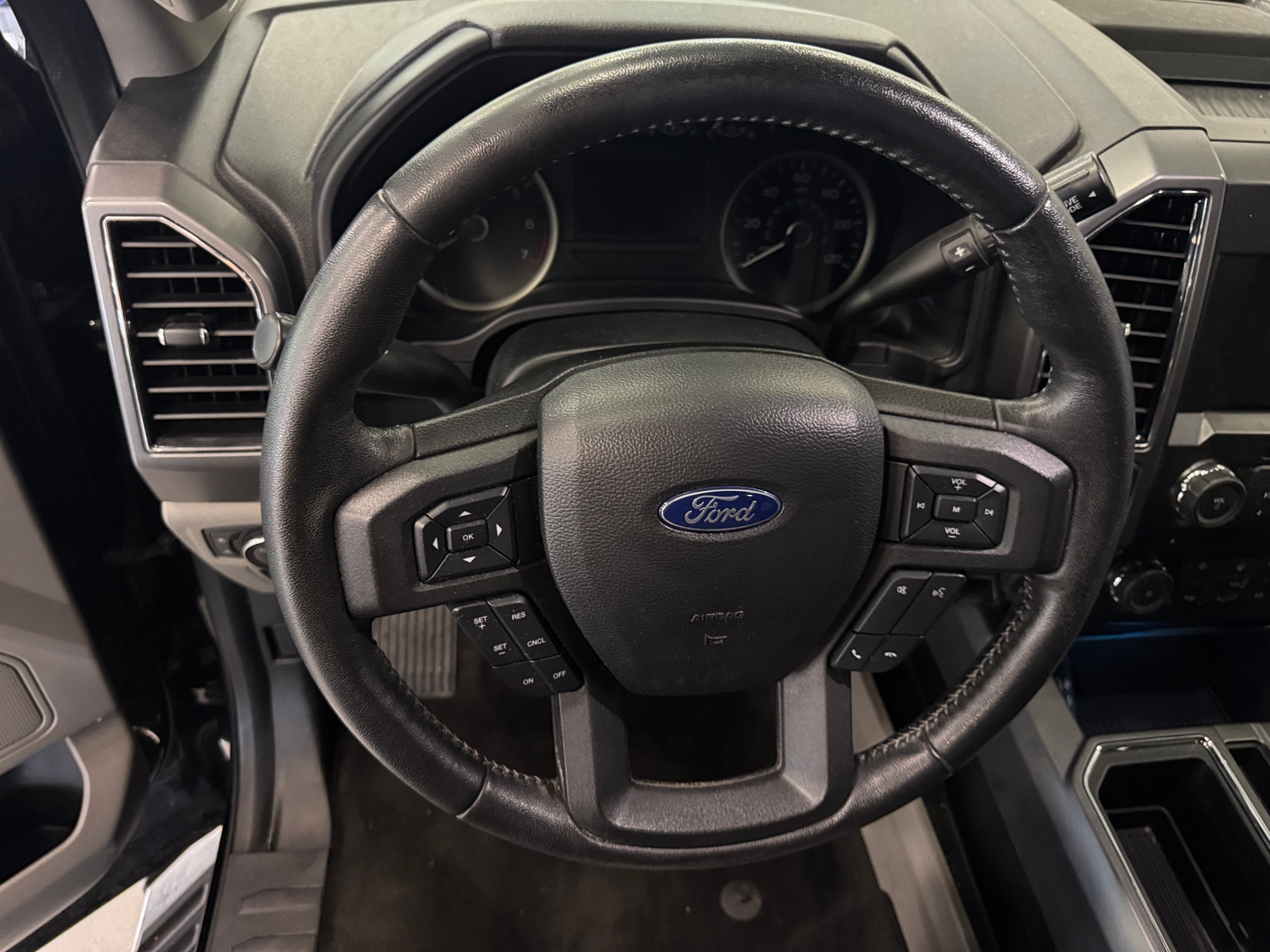 Thumbnail: 2018 Ford Econoline - 5