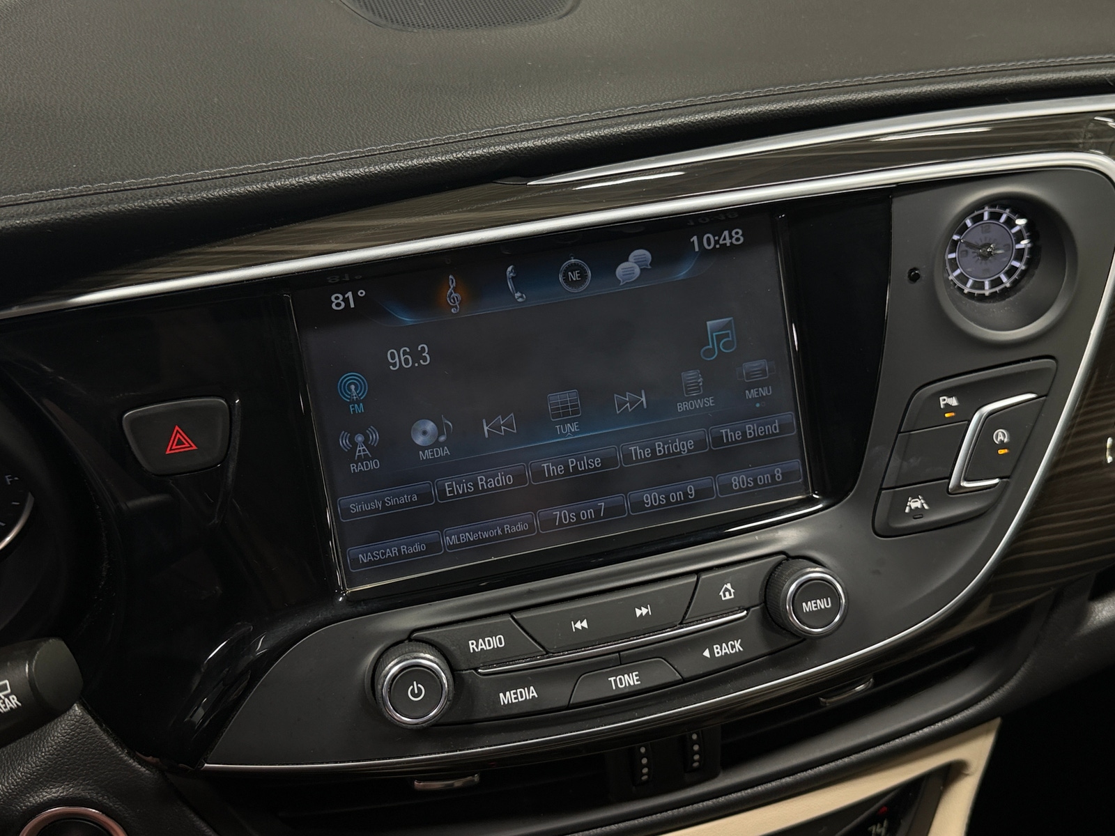 Thumbnail: 2020 Buick Envision - 3
