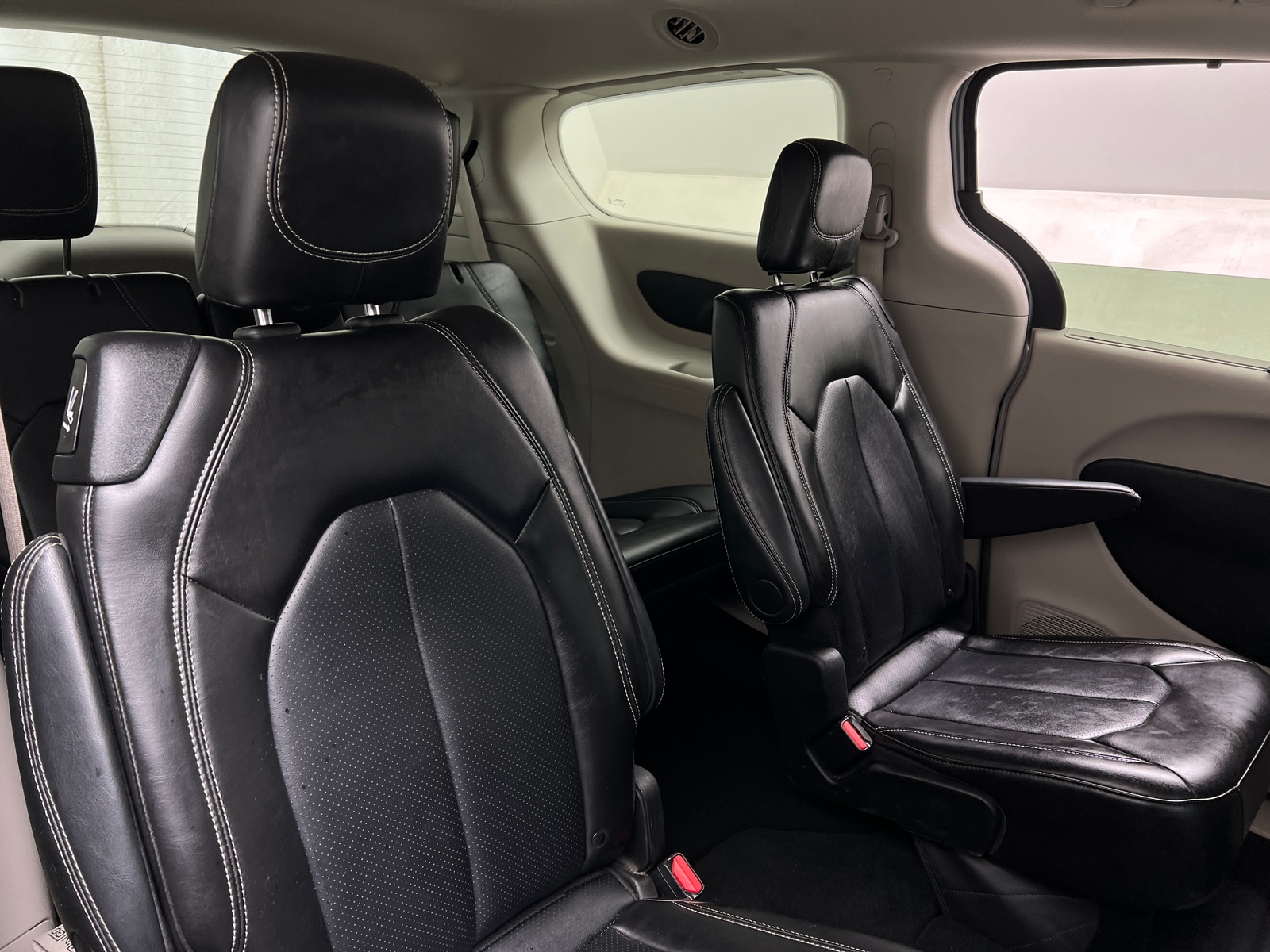 Thumbnail: 2024 Chrysler Pacifica - 5