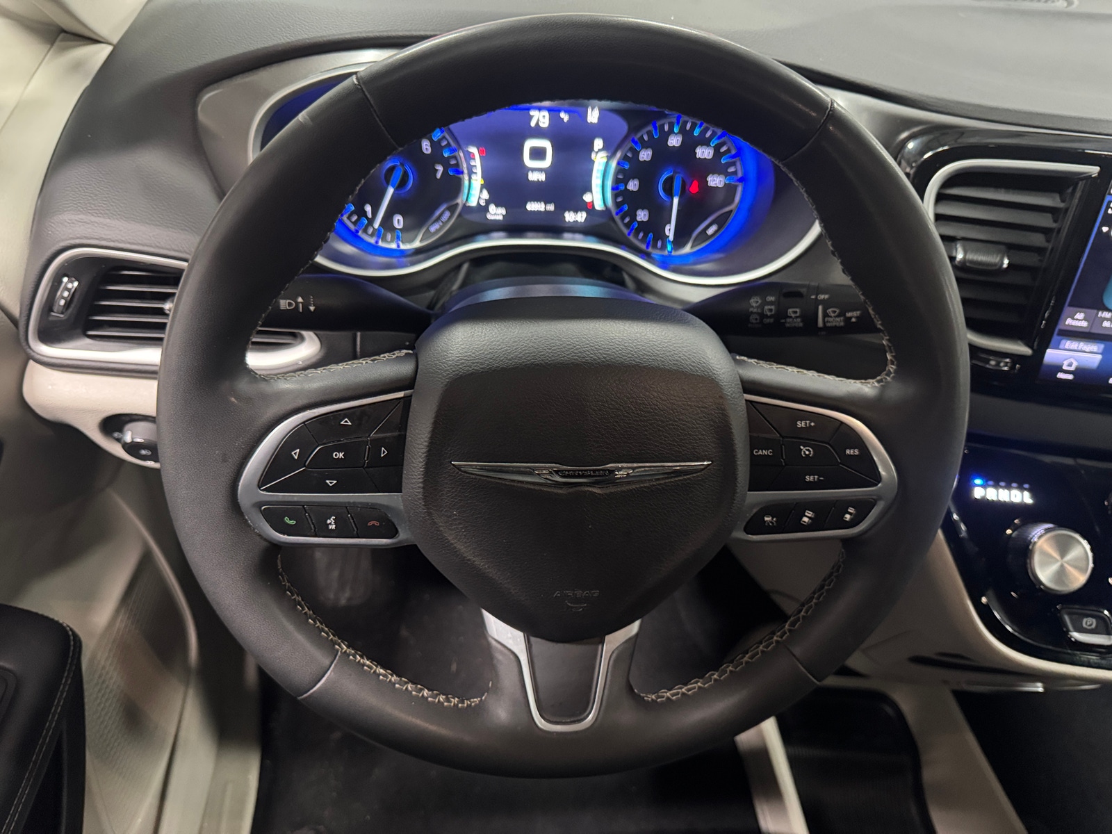 Thumbnail: 2024 Chrysler Pacifica - 4