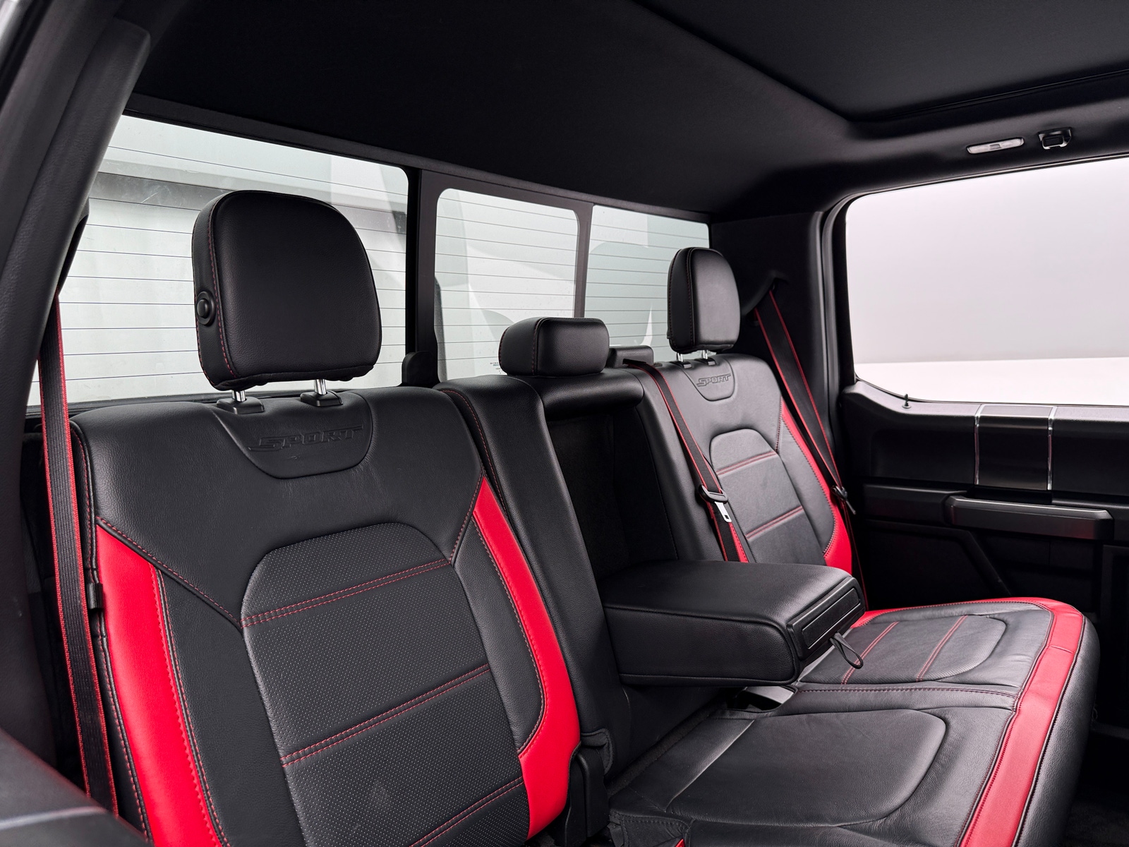 Thumbnail: 2018 Ford Econoline - 5