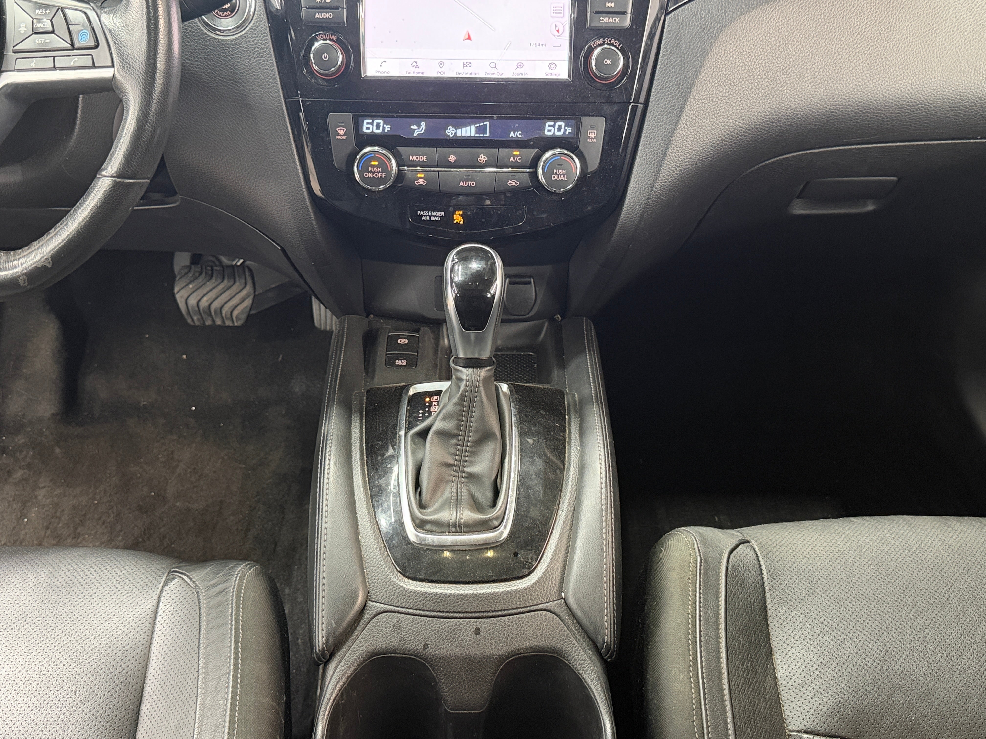 Used 2019 Nissan Rogue Sport SL with VIN JN1BJ1CR9KW318482 for sale in Eagan, Minnesota