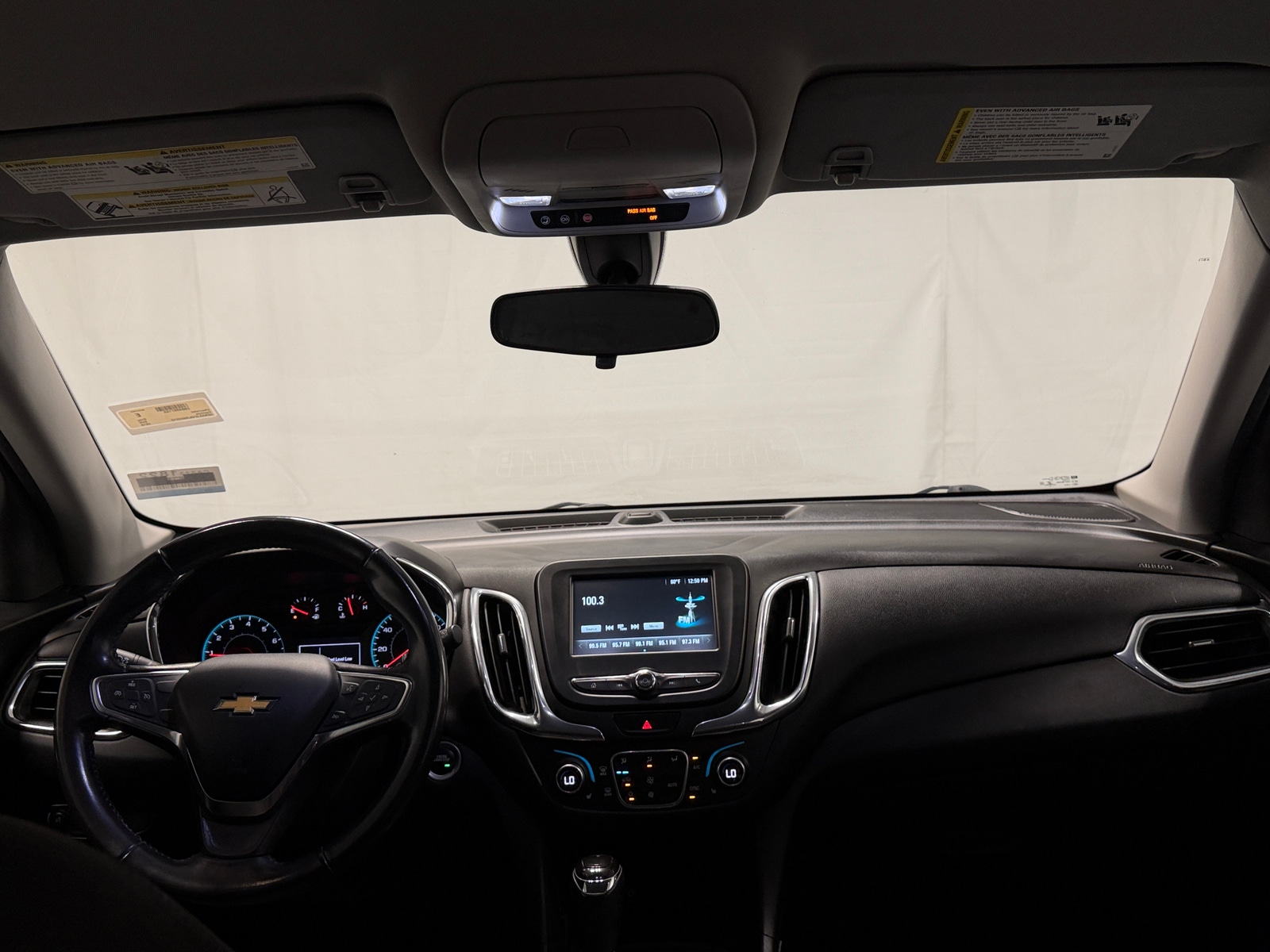 Thumbnail: 2018 Chevrolet Equinox - 3