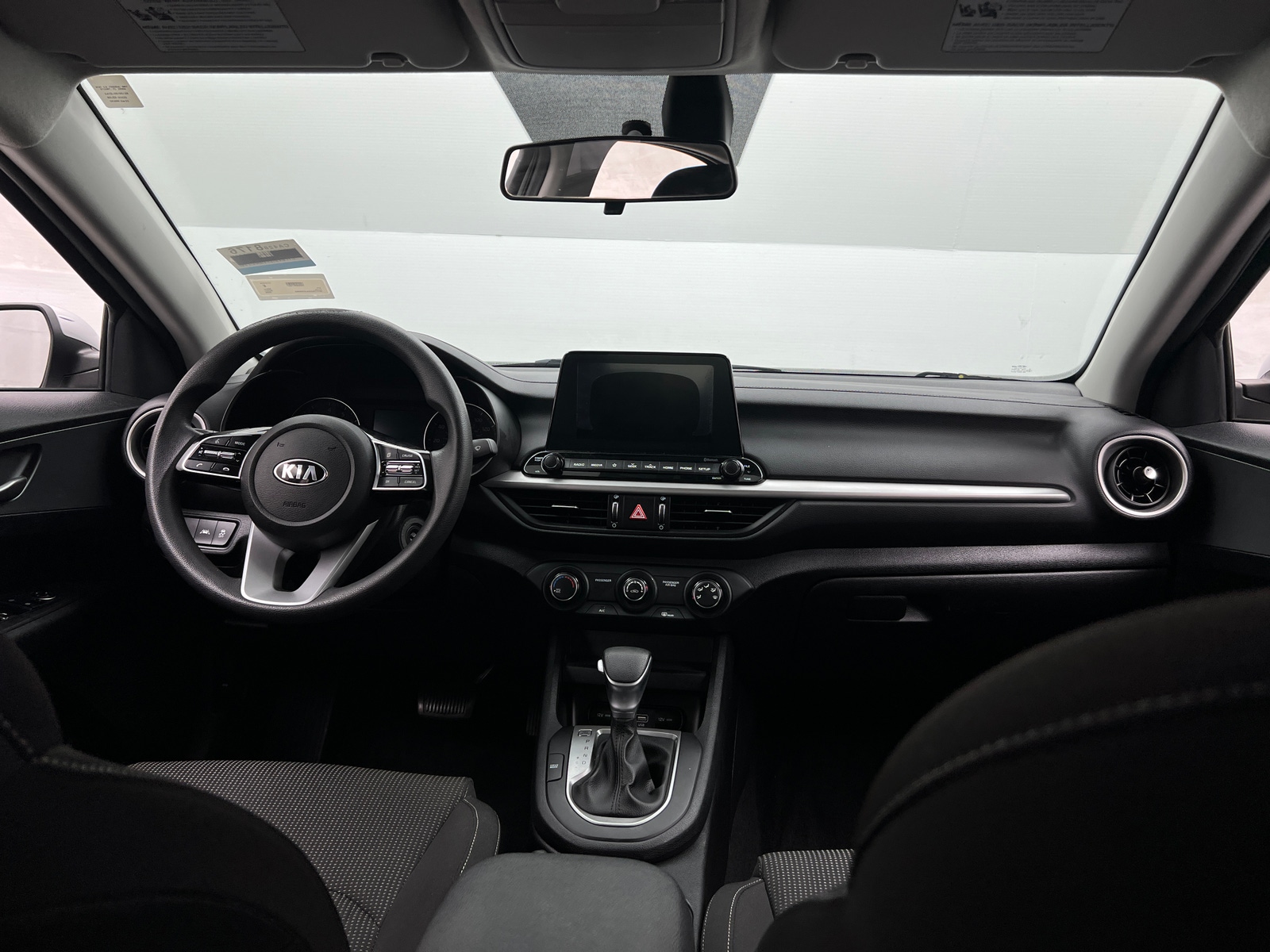 Thumbnail: 2020 Kia Forte - 3