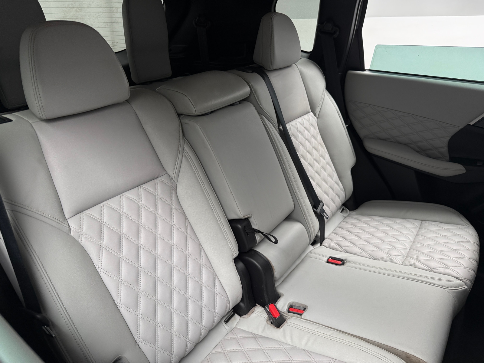 Thumbnail: 2022 Mitsubishi Outlander - 5