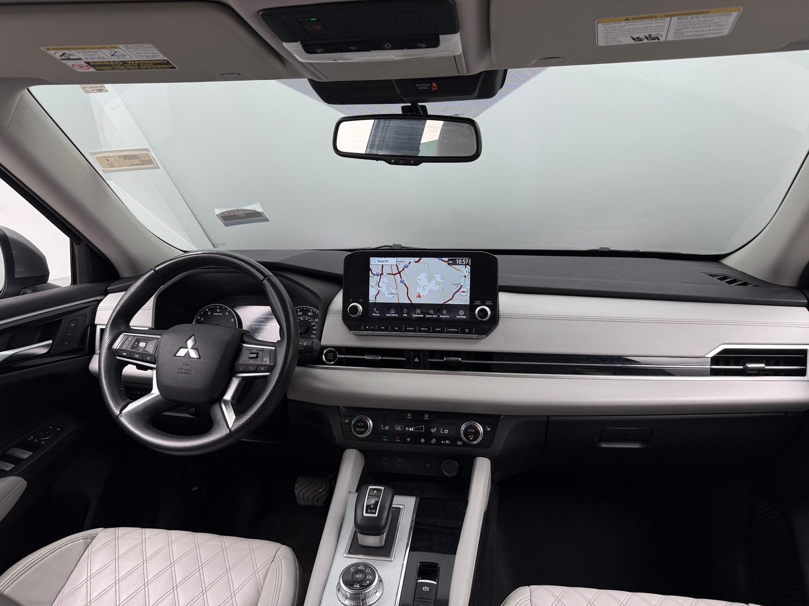 Thumbnail: 2022 Mitsubishi Outlander - 2