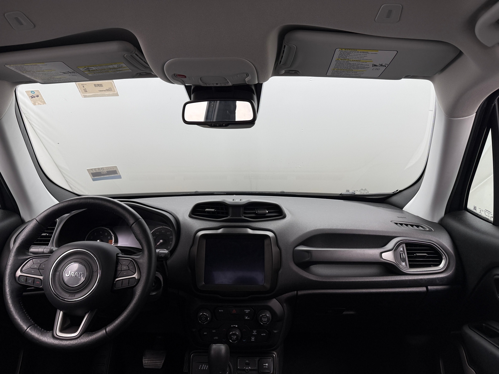 Thumbnail: 2022 Jeep Renegade - 3