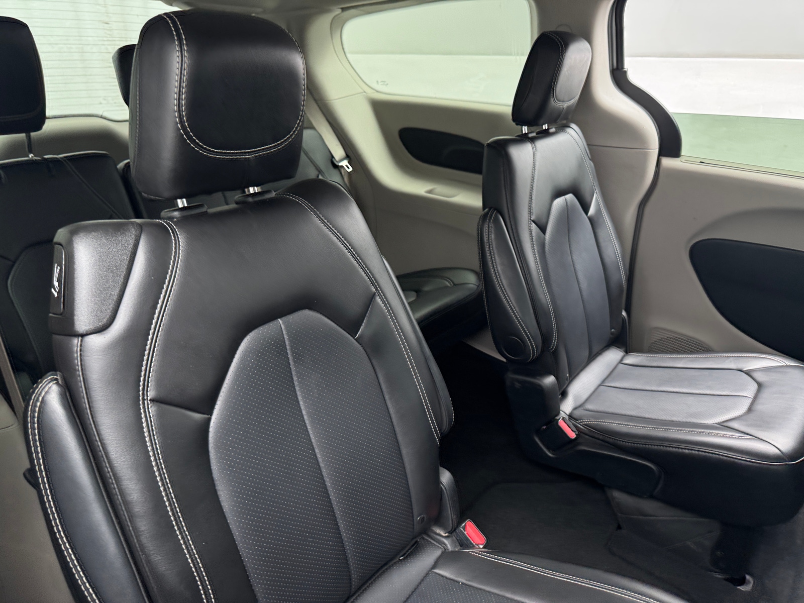Thumbnail: 2024 Chrysler Pacifica - 5