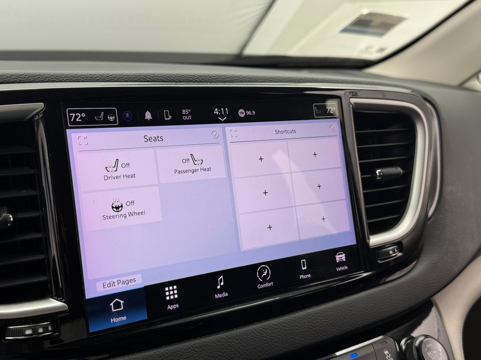 Thumbnail: 2024 Chrysler Pacifica - 3