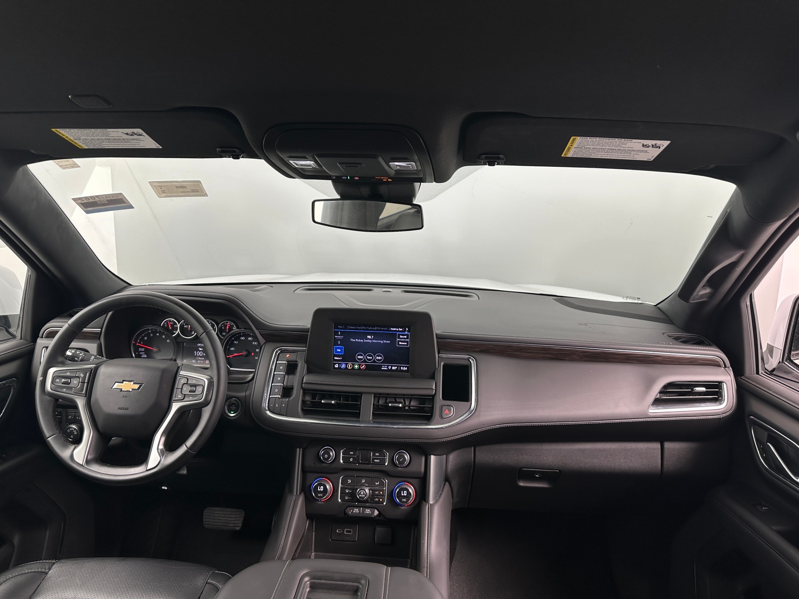 Thumbnail: 2023 Chevrolet Suburban - 3