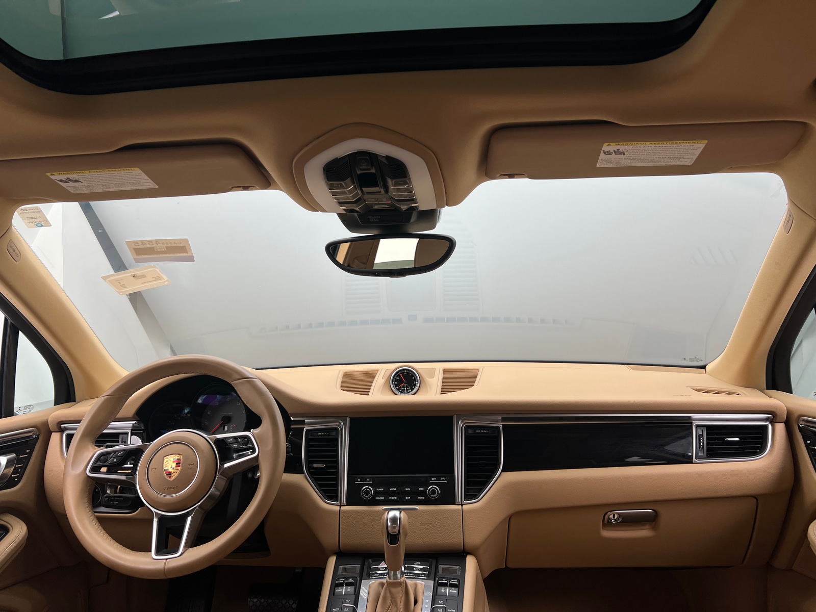 Thumbnail: 2017 Porsche Macan - 2